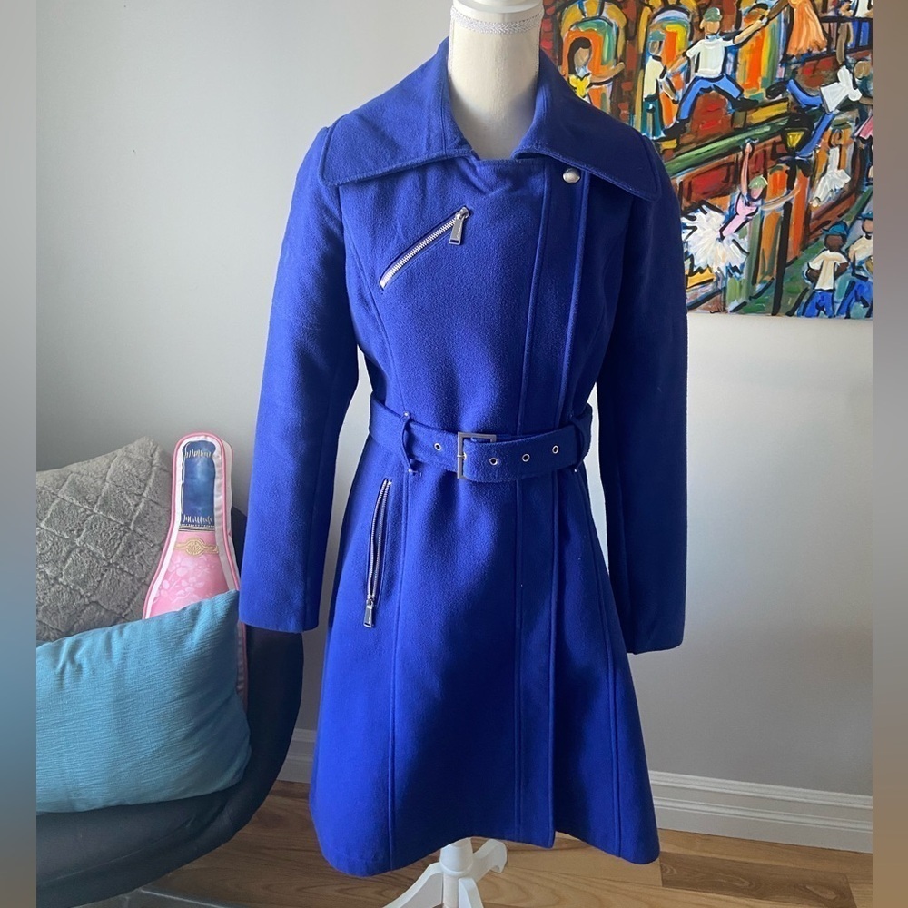 Gorgeous BCBGENERATION winter coat